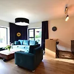 アパート Minimal House