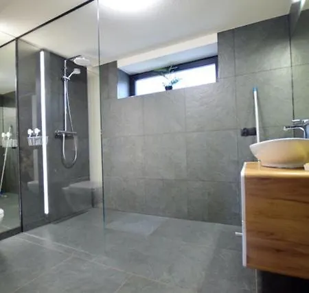 Minimal House 公寓 *